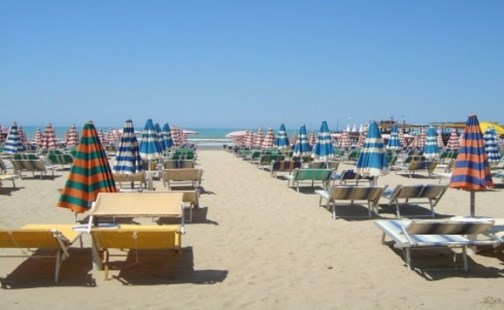 Zbardhet Akti Normativ: Gjoba per bizneset turistike qe shkelin protokollin e sigurise